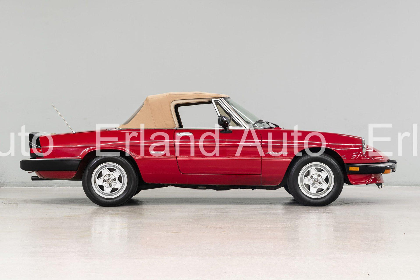 1987 Alfa Romeo Spider Veloce