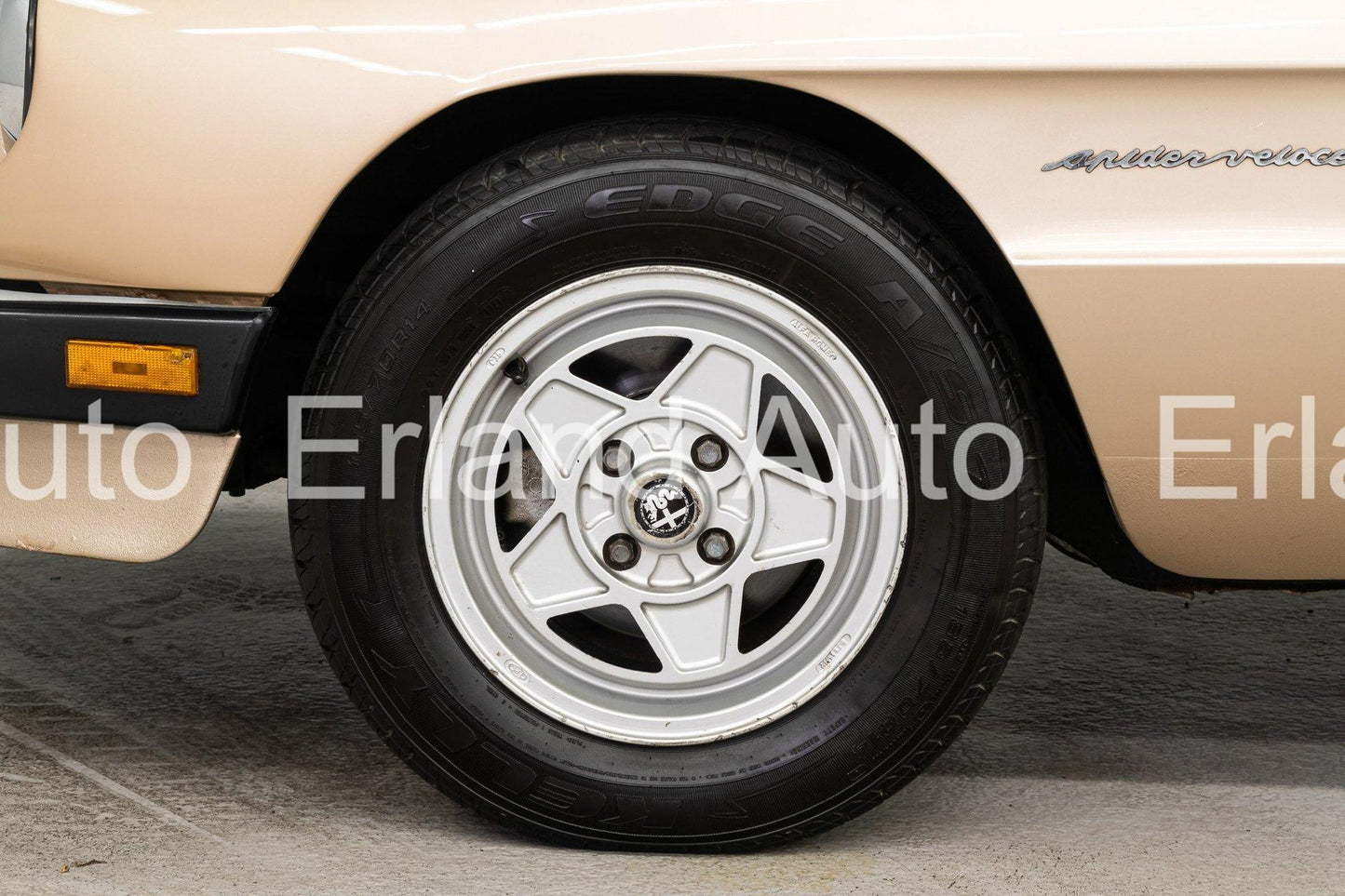 1986 Alfa Romeo Spider Veloce