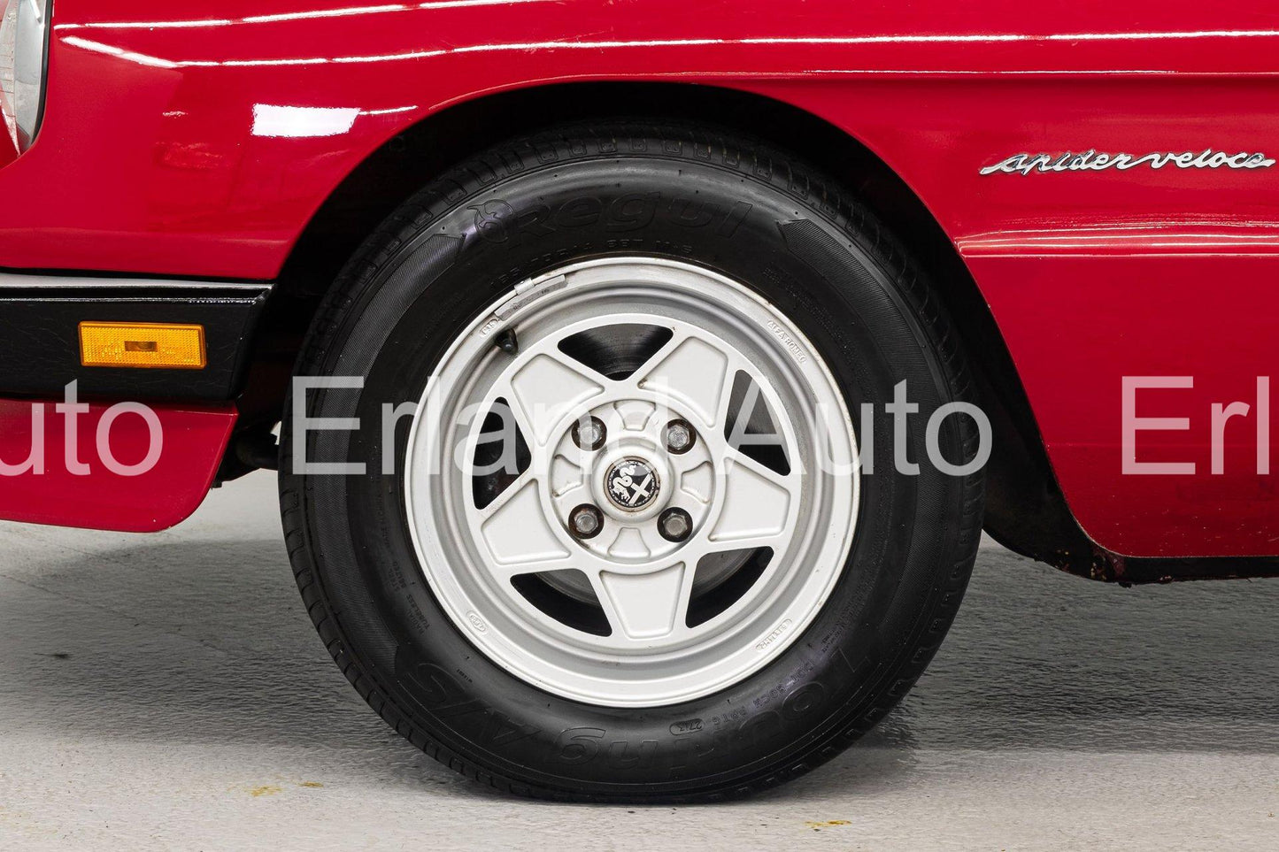 1987 Alfa Romeo Spider Veloce